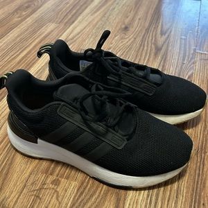 Women7 adidas sneaker. Worn for indoor recess for one year. Small scuffs on heel